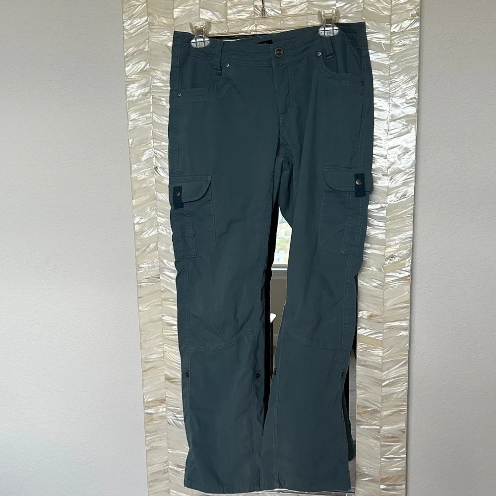 Kuhl Women’s Teal Cargo Pants 8 Short - Picture 2 of 14